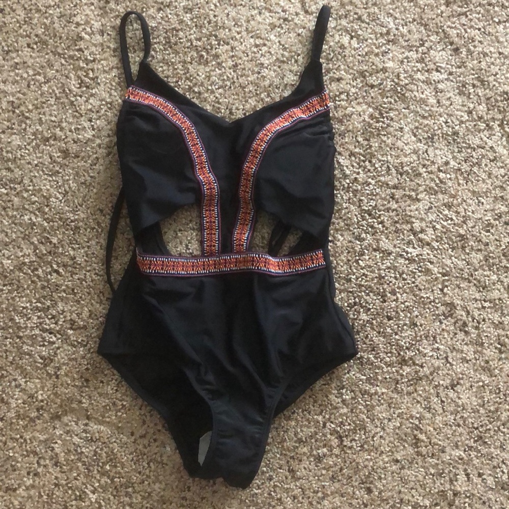 Xhilaration XS one piece from target NWOT